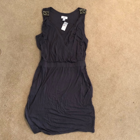 LOFT Dresses & Skirts - NWT Ann Taylor LOFT grey dress.